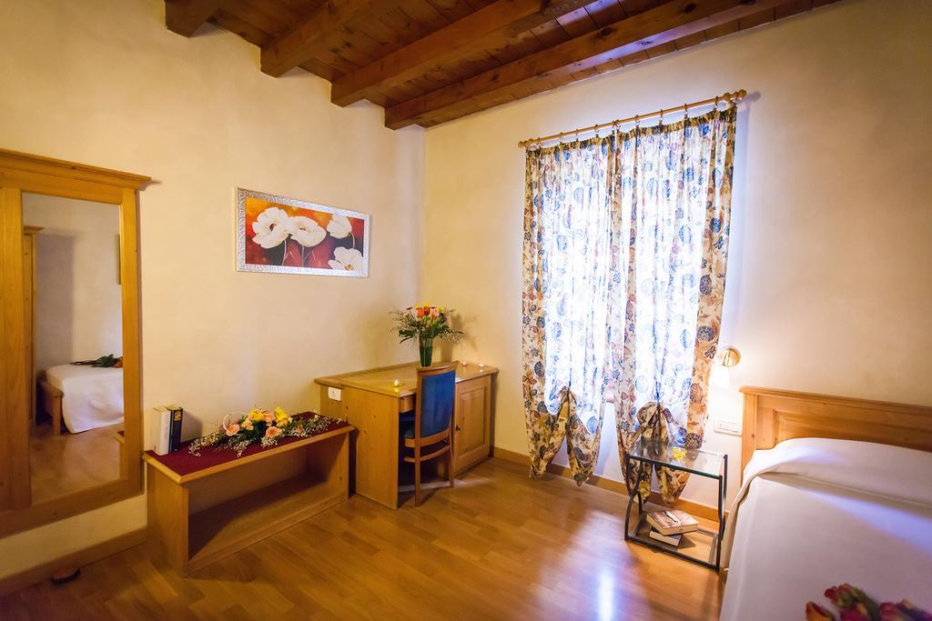 Hotel Alla Corte Dei Bicchi Cavriana Номер фото