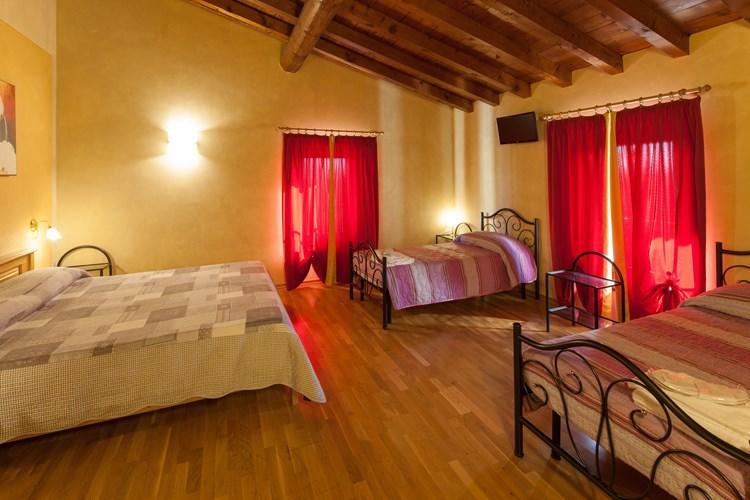 Hotel Alla Corte Dei Bicchi Cavriana Экстерьер фото