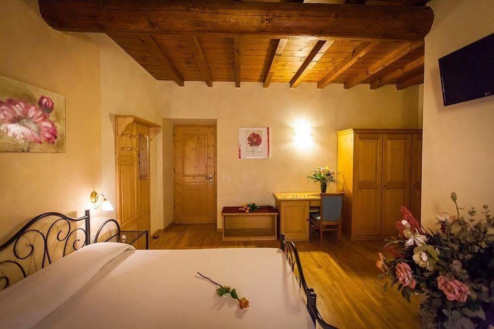 Hotel Alla Corte Dei Bicchi Cavriana Экстерьер фото