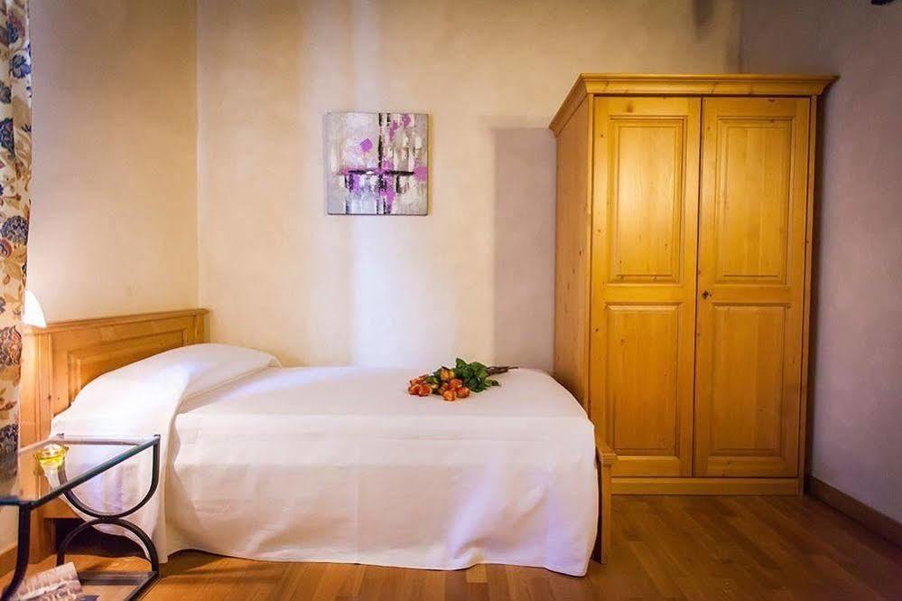 Hotel Alla Corte Dei Bicchi Cavriana Экстерьер фото